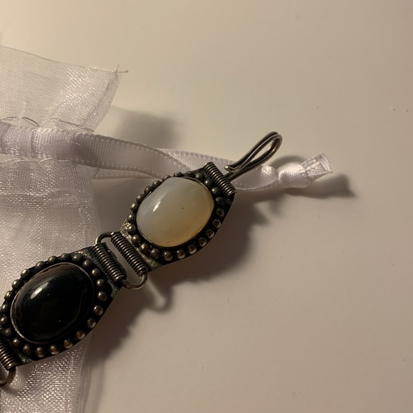 Vintage Gem Bracelet - Picture 2 of 3